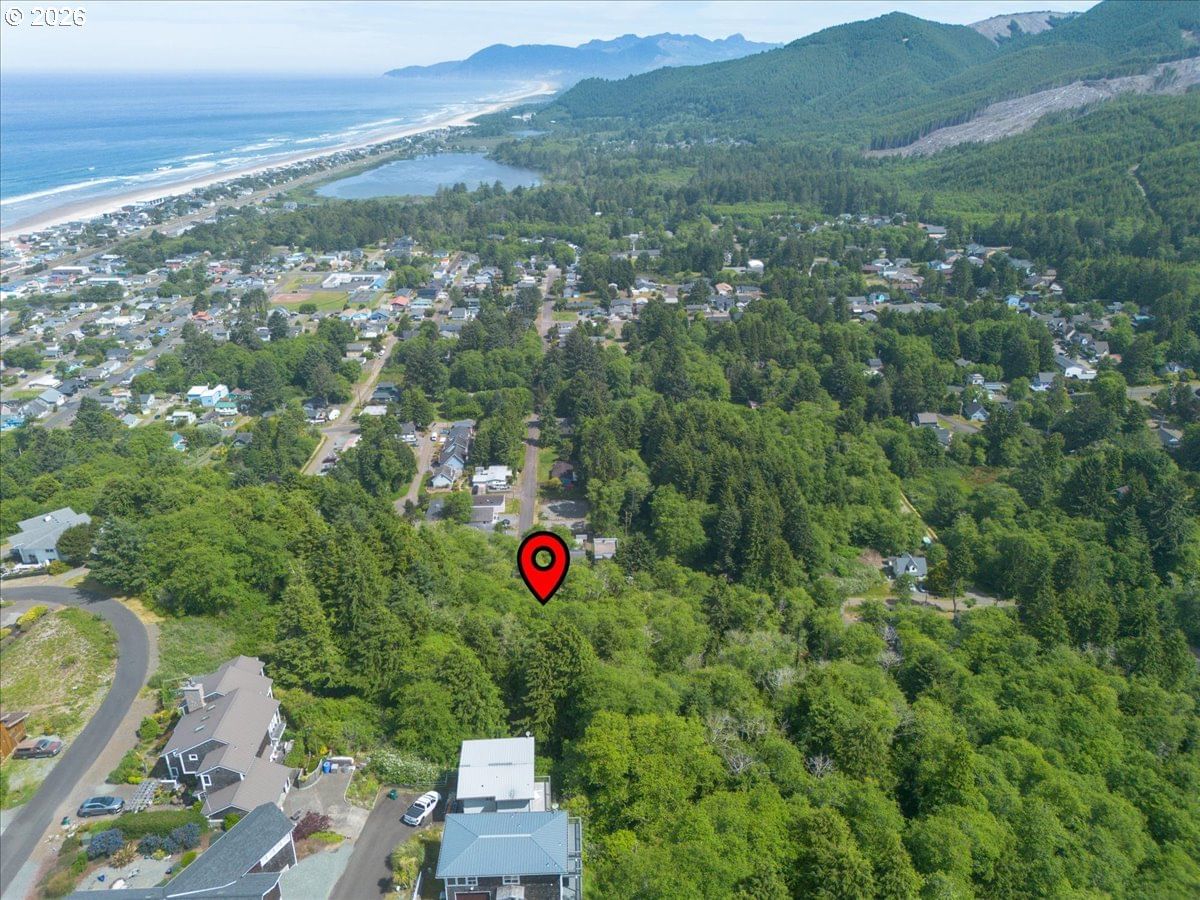 Listing photo 1 of 6