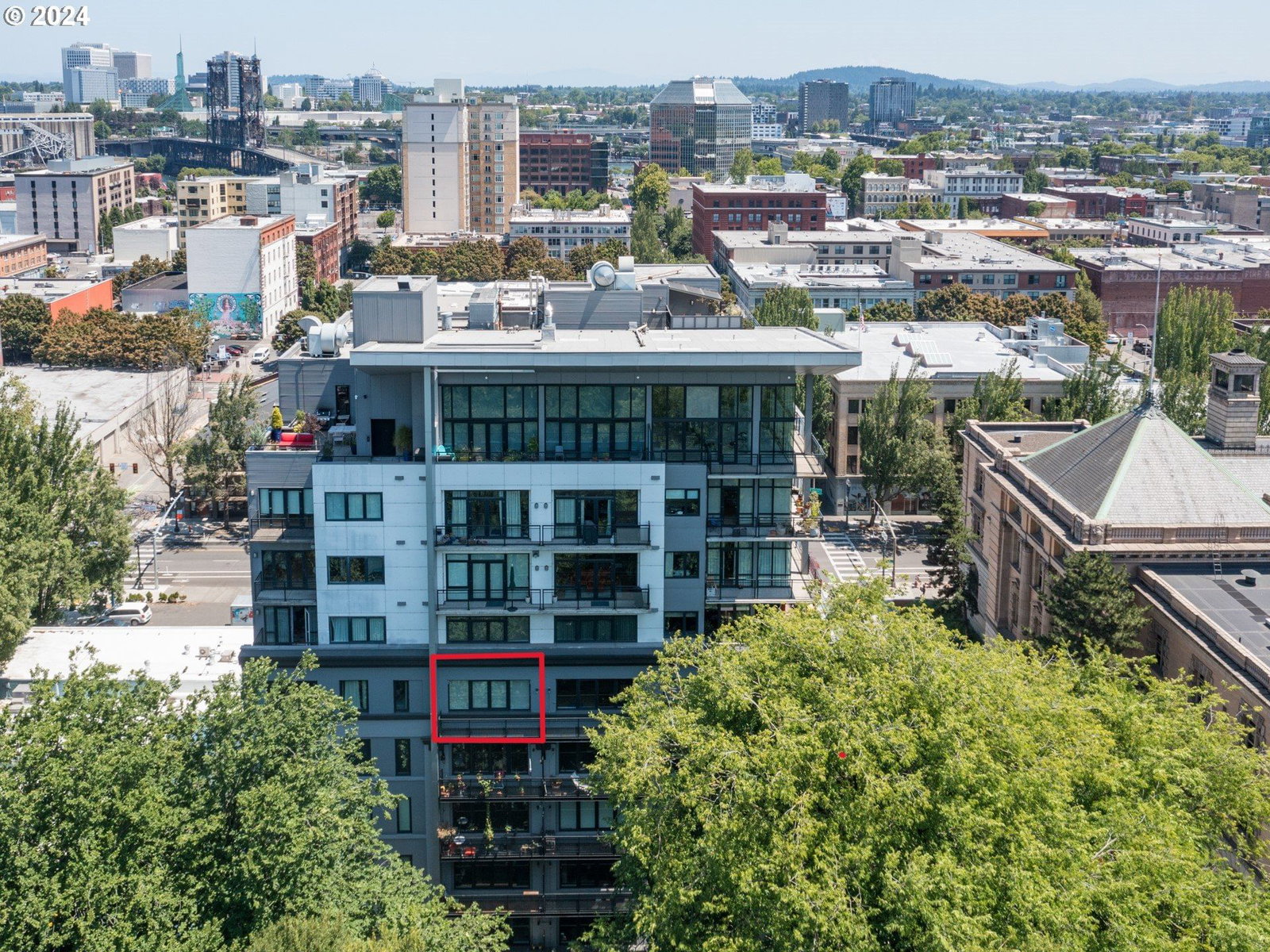 Listing photo 1 of 1