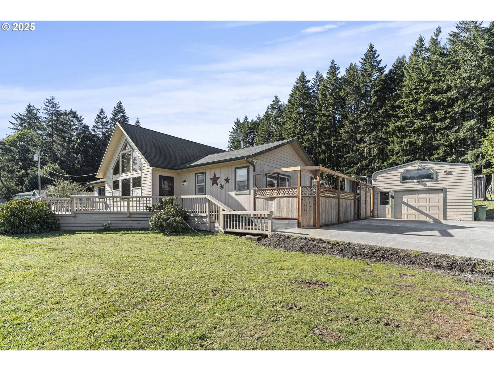Primary listing photo, 889 H AVE, Powers, OR, 97466