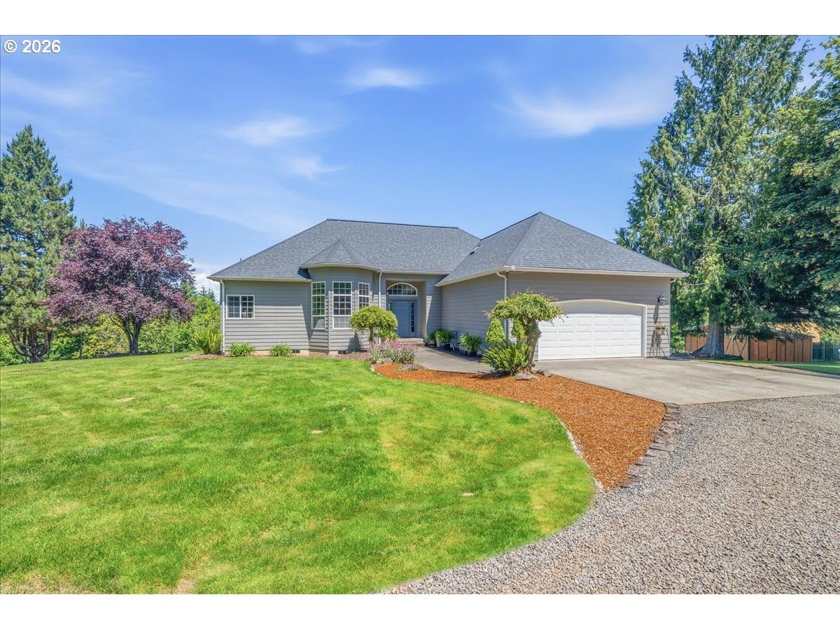 Listing photo 1 of 6