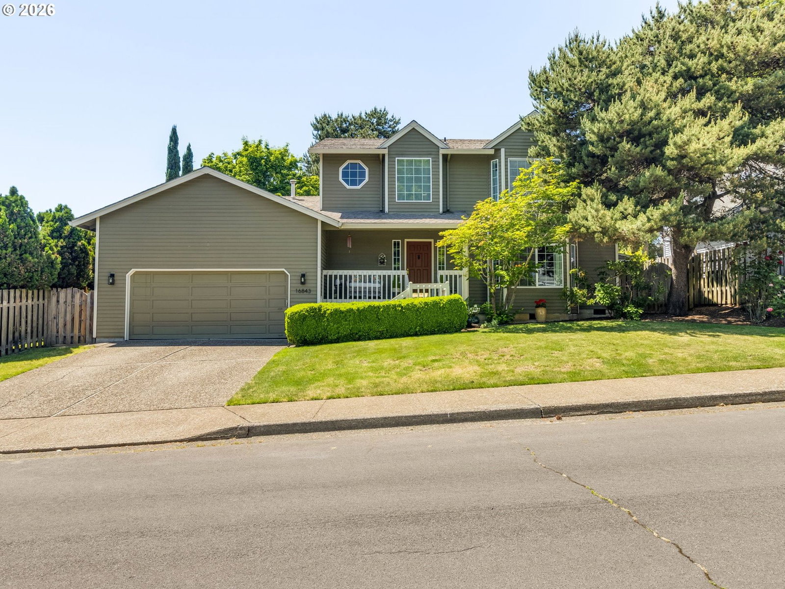 Listing photo 1 of 6