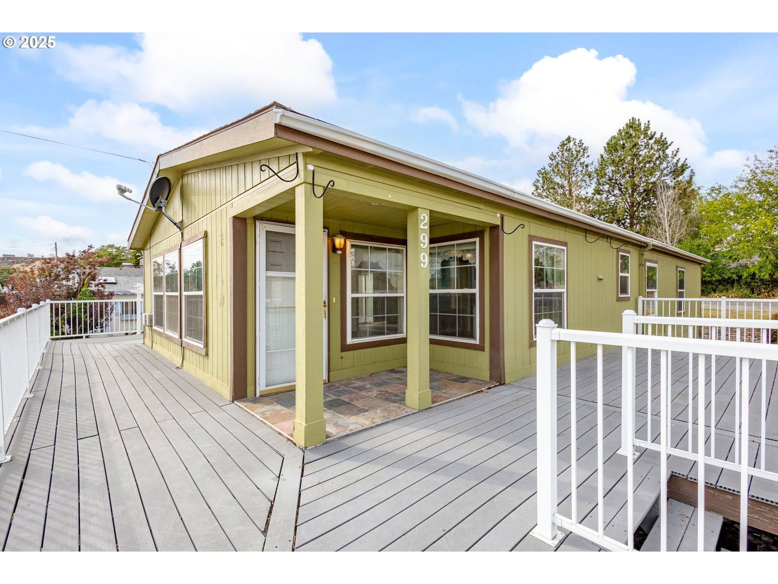 Primary listing photo, 299 4TH ST, Maupin, OR, 97037