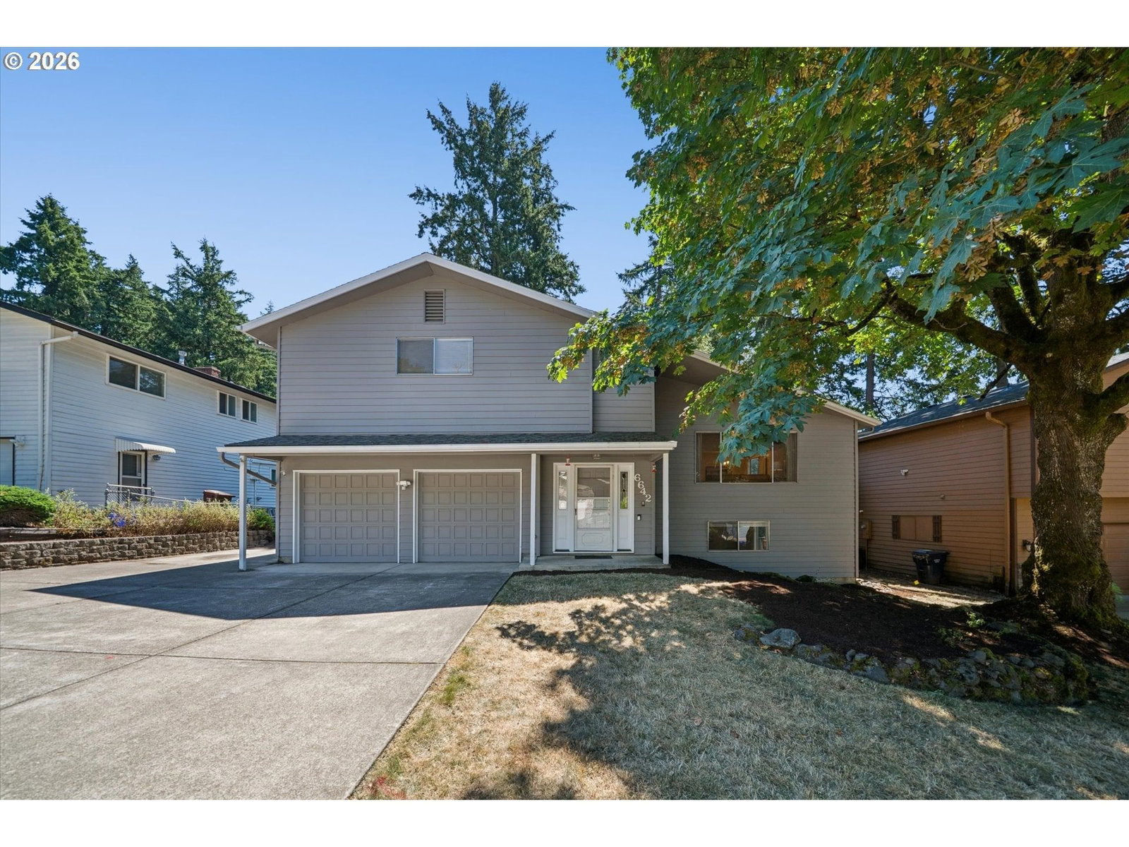 6642 OAKRIDGE DR