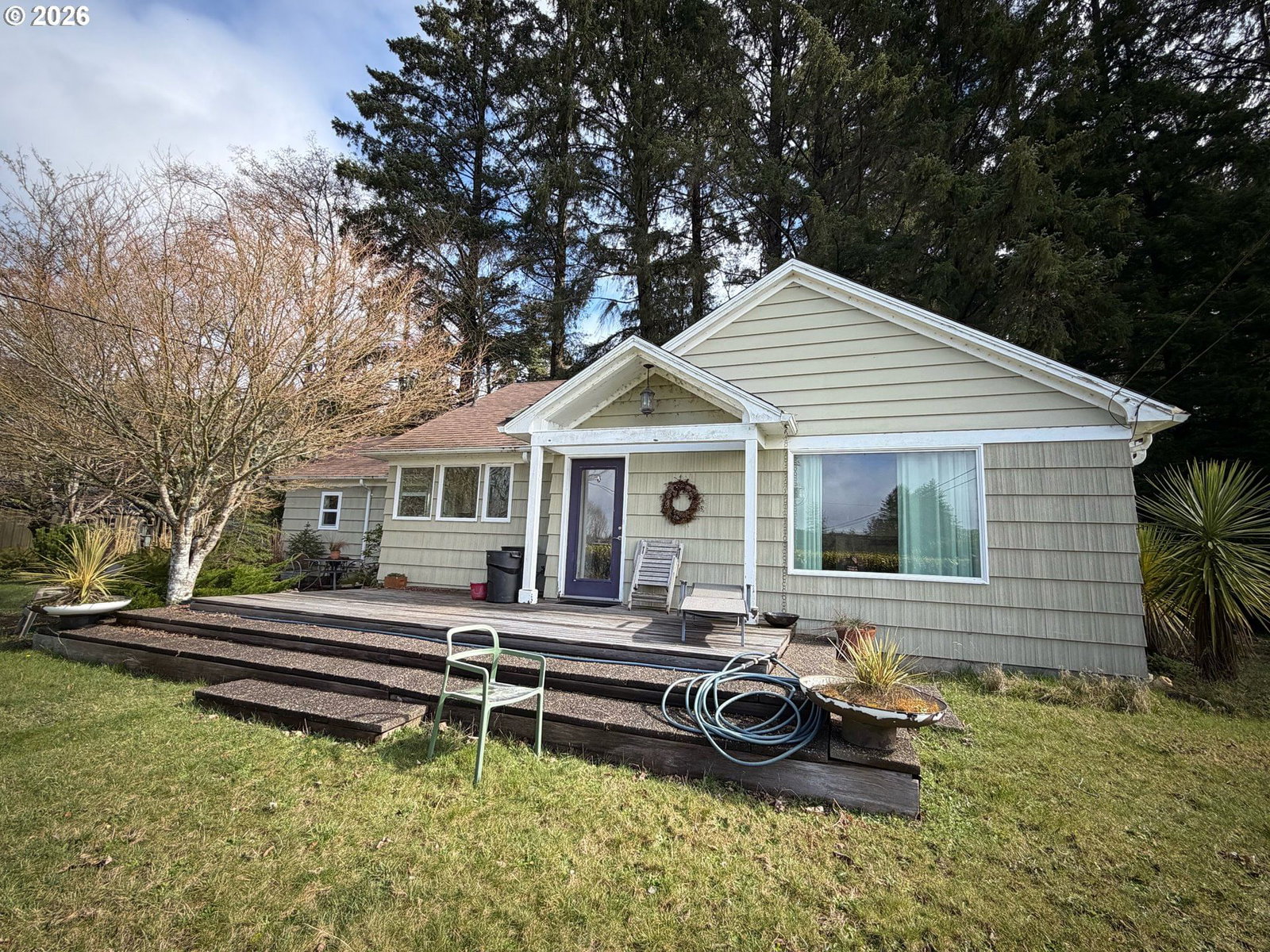 Listing photo 1 of 6