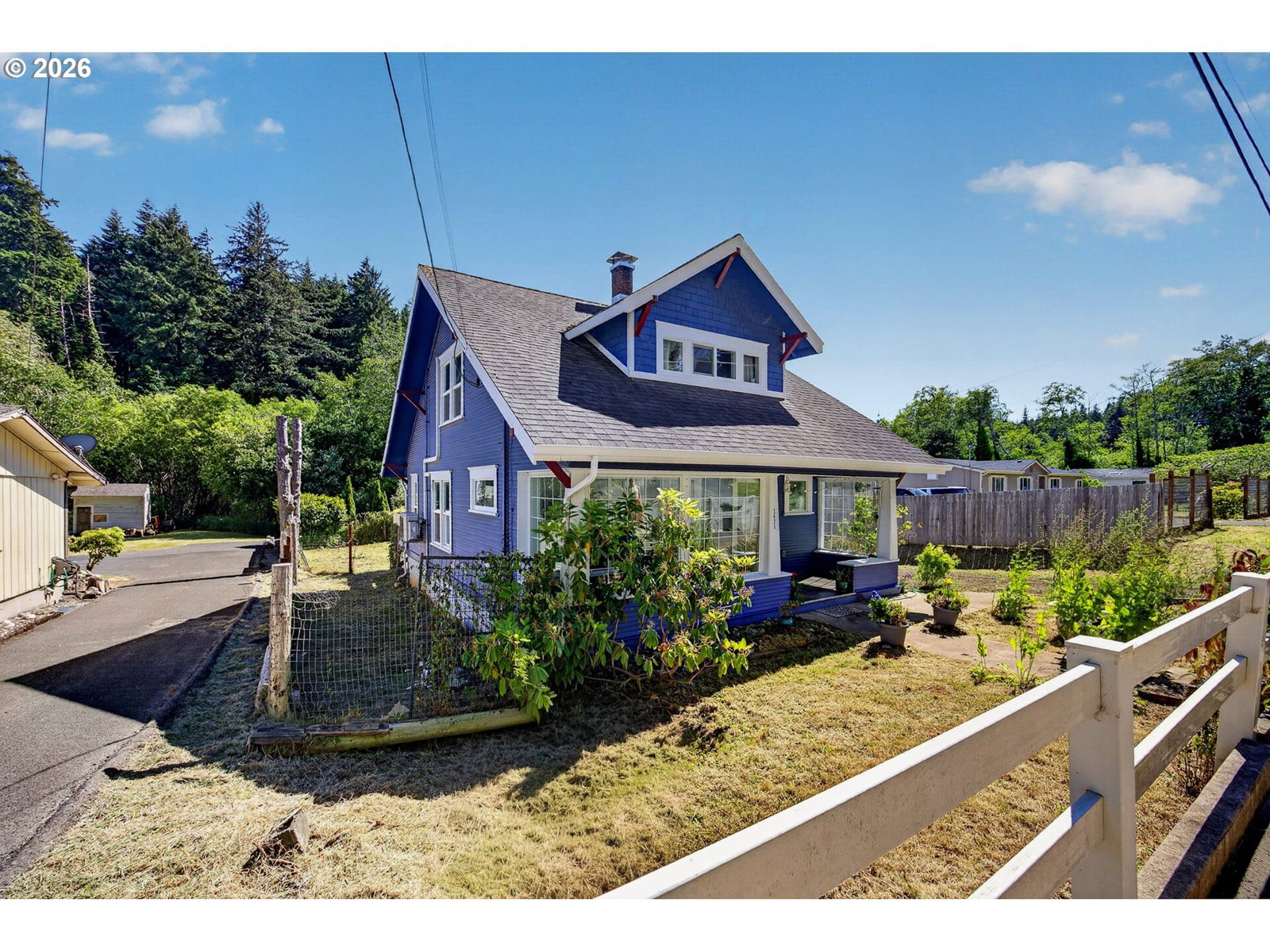 Listing photo 1 of 6