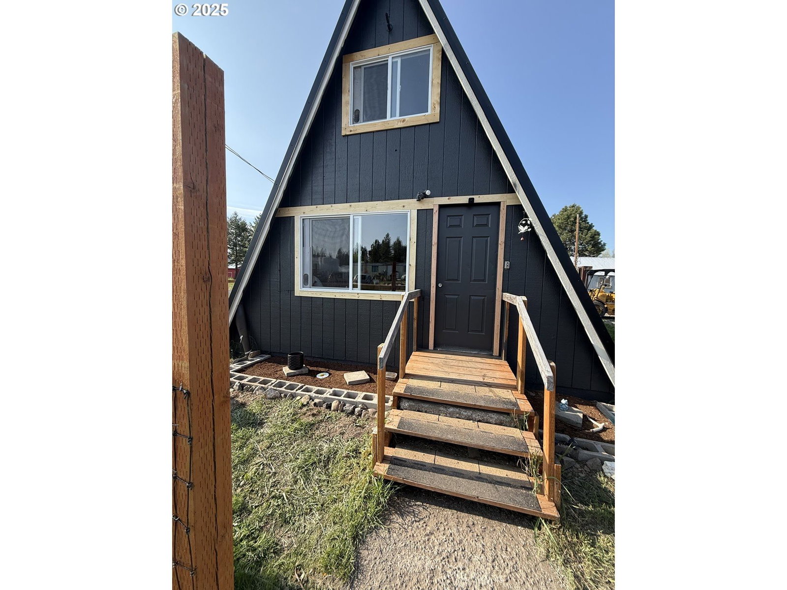 Primary listing photo, 112 E State ST, Ukiah, OR, 97880