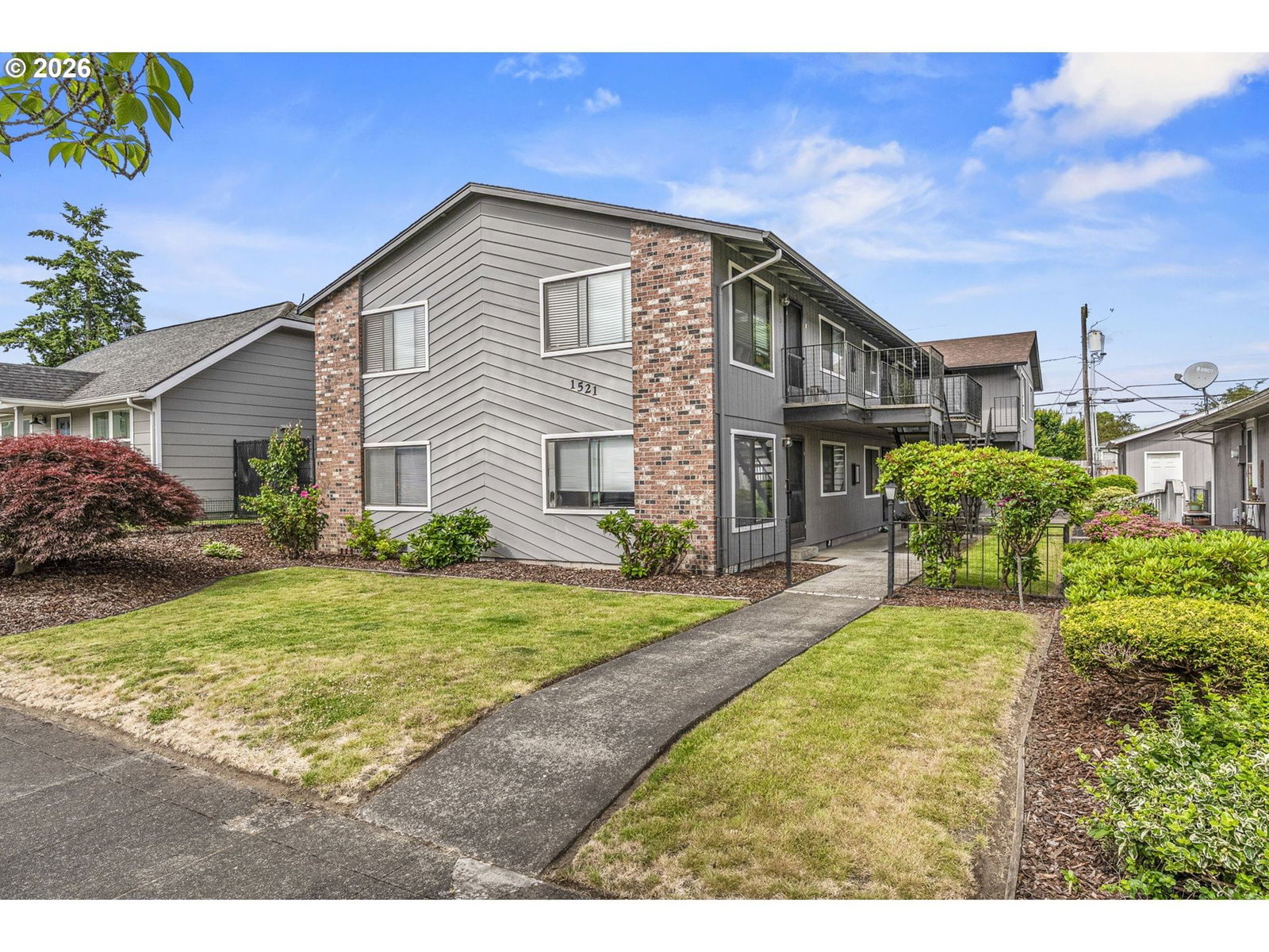 Primary listing photo, 1521 9TH AVE, Longview, WA, 98632