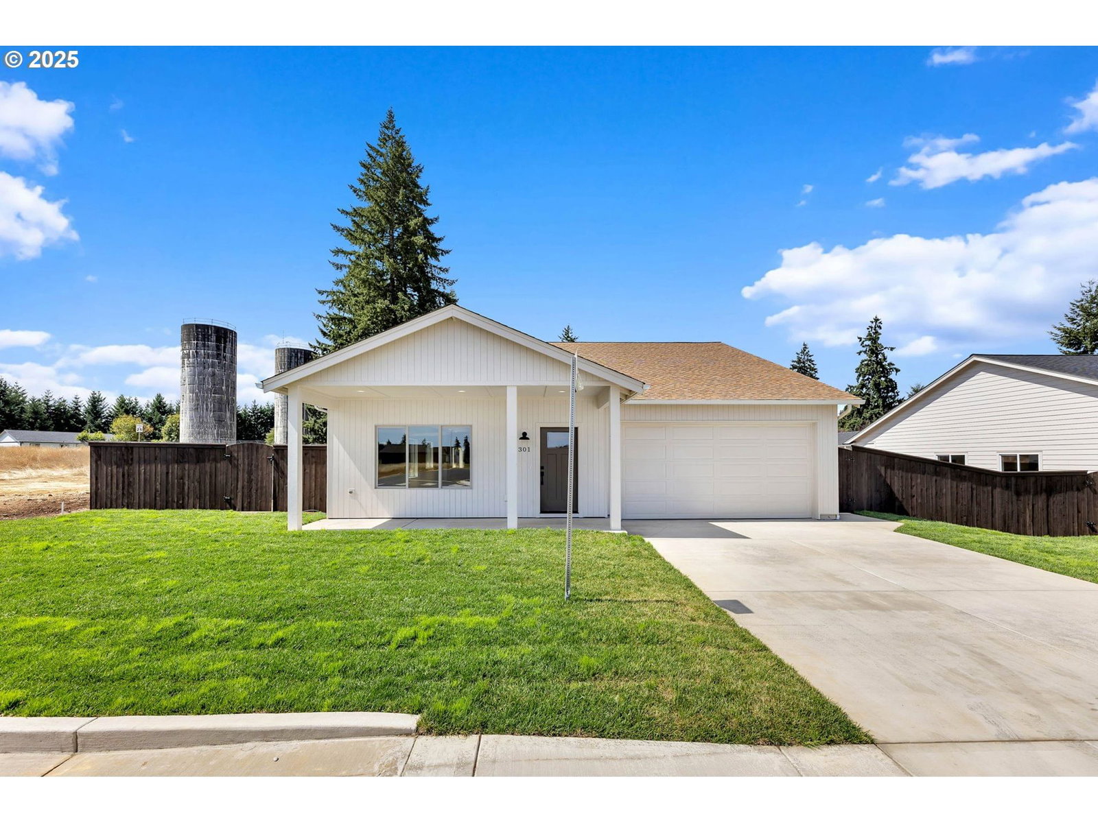 Primary listing photo, 301 Cap AVE, Winlock, WA, 98596
