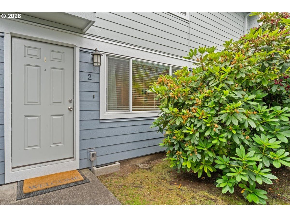4904 SW FRANKLIN AVE #2