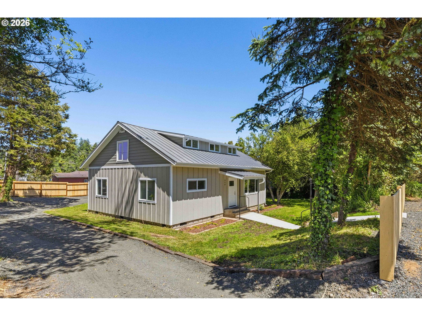 Primary listing photo, 950 Exchange ST, North Bend, OR, 97459