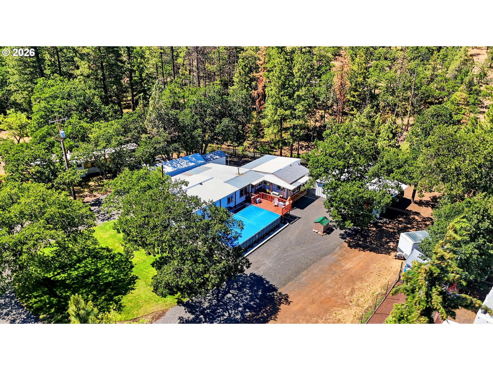 Listing photo 1 of 6
