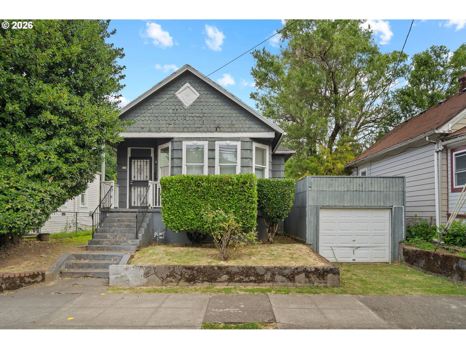 113 NE FREMONT ST