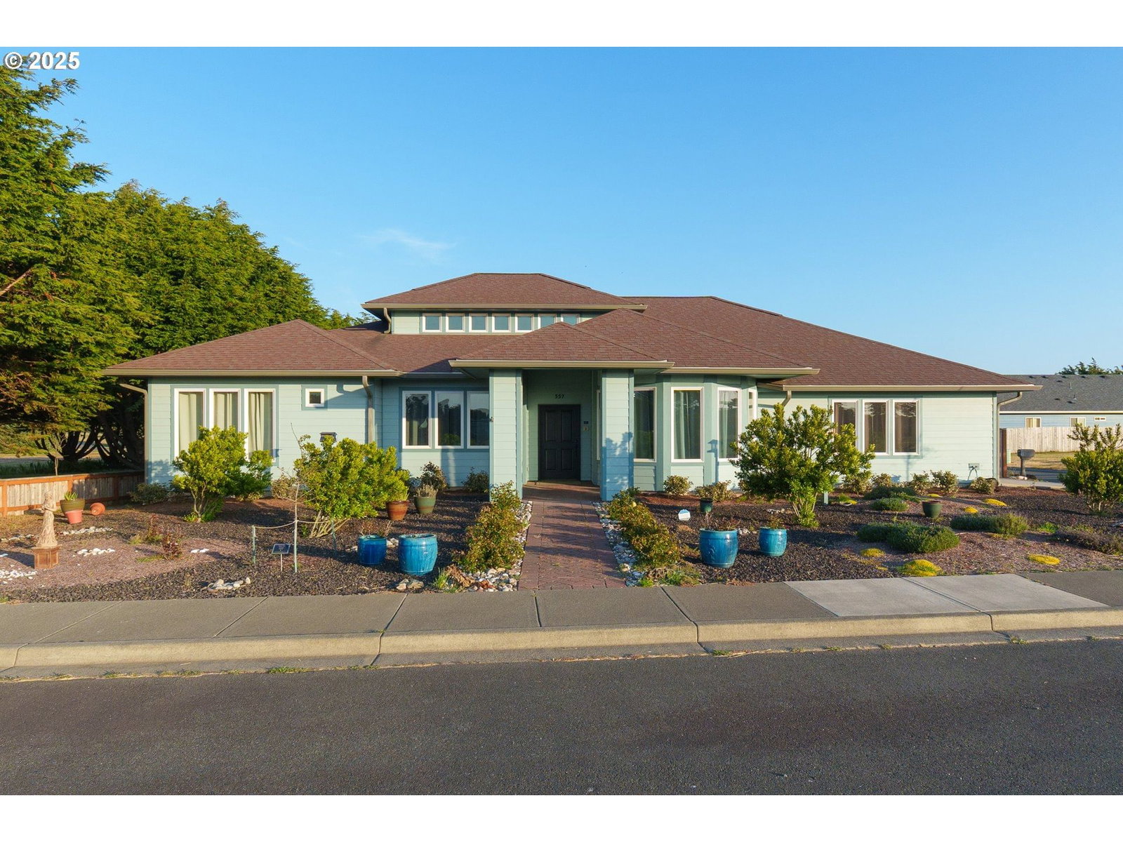 Primary listing photo, 557 Shearwater CIR, Bandon, OR, 97411