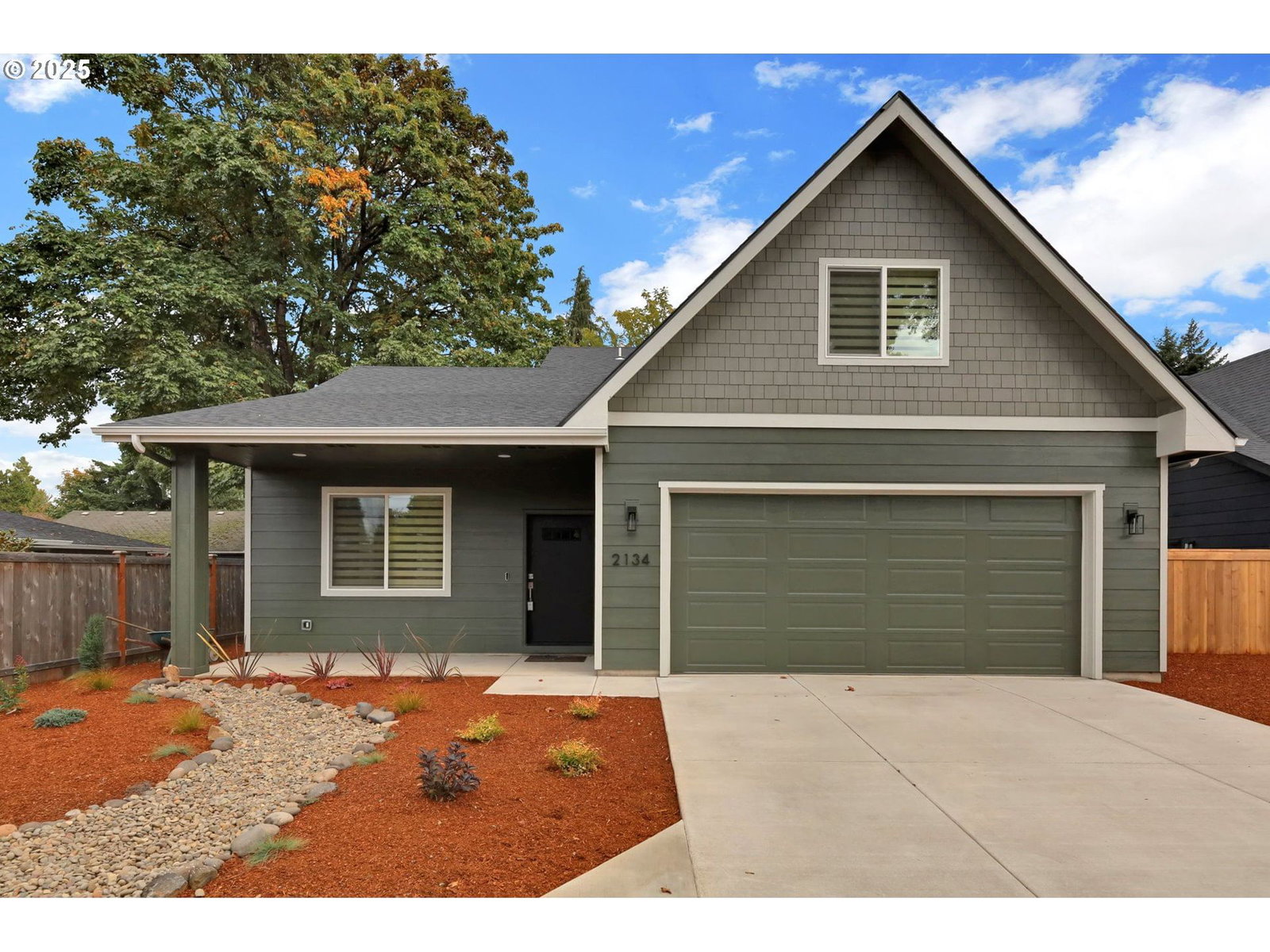 Primary listing photo, 2134 Willona Dr, Eugene, OR, 97408