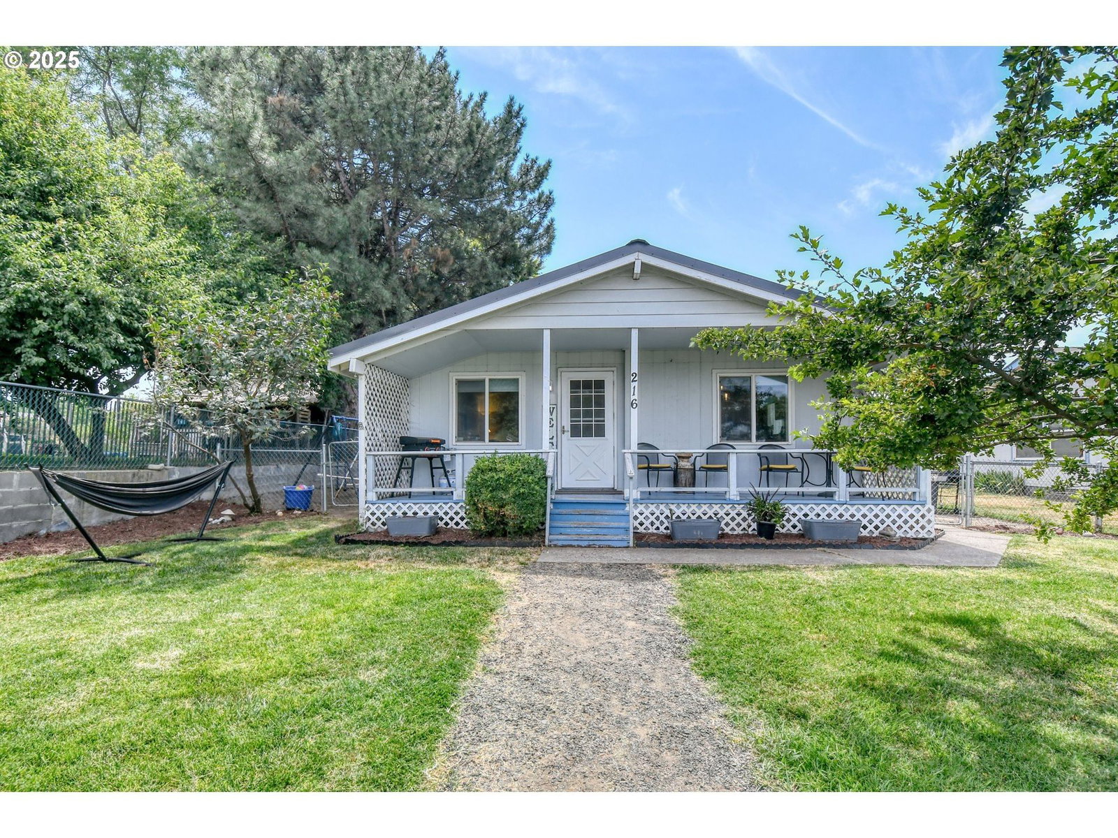 Primary listing photo, 216 E WASHINGTON ST, Athena, OR, 97813