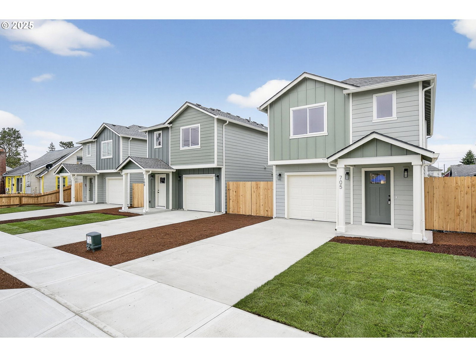 Primary listing photo, 705 S 9TH AVE, Kelso, WA, 98626