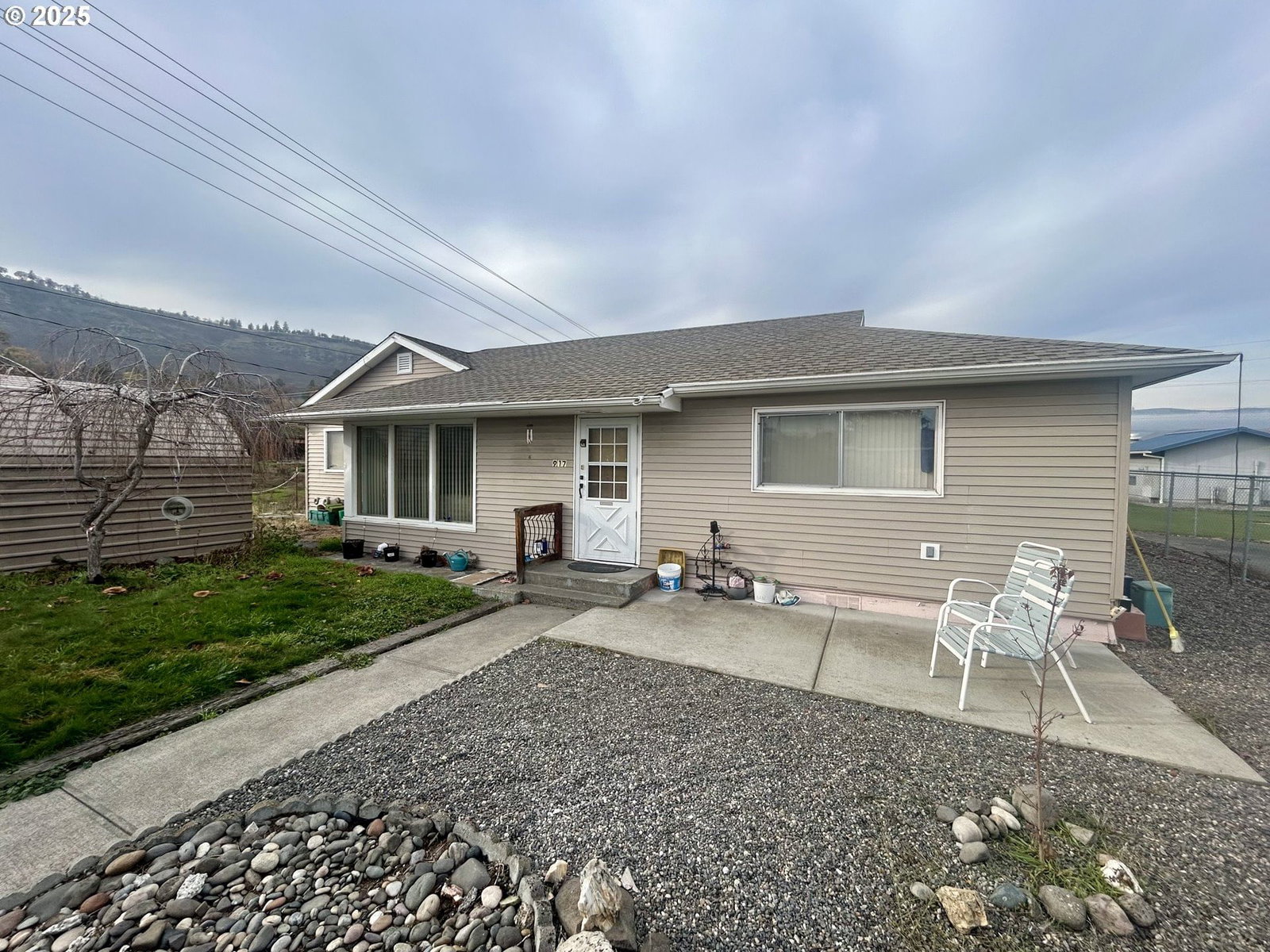 Primary listing photo, 917 MYRTLE ST, The Dalles, OR, 97058
