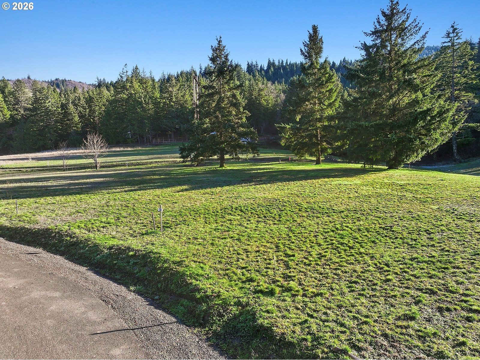 Listing photo 1 of 6