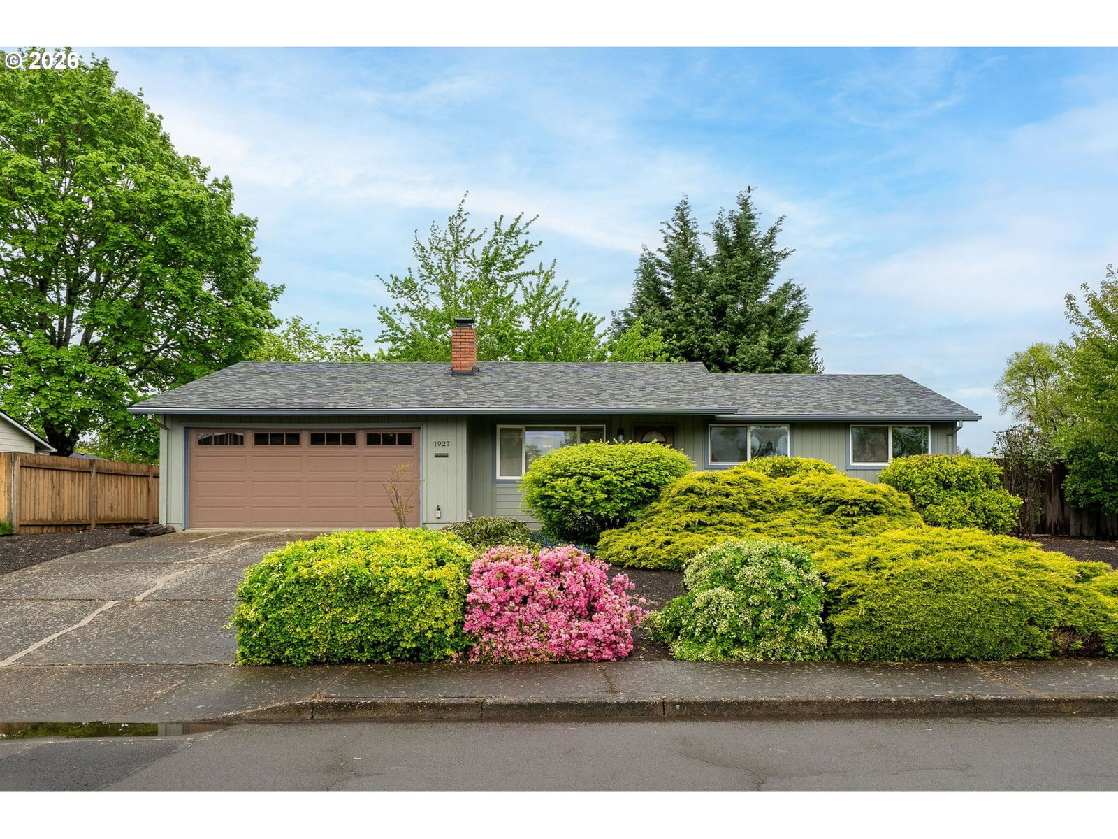 Primary listing photo, 1927 NE THOMAS ST, Hillsboro, OR, 97124