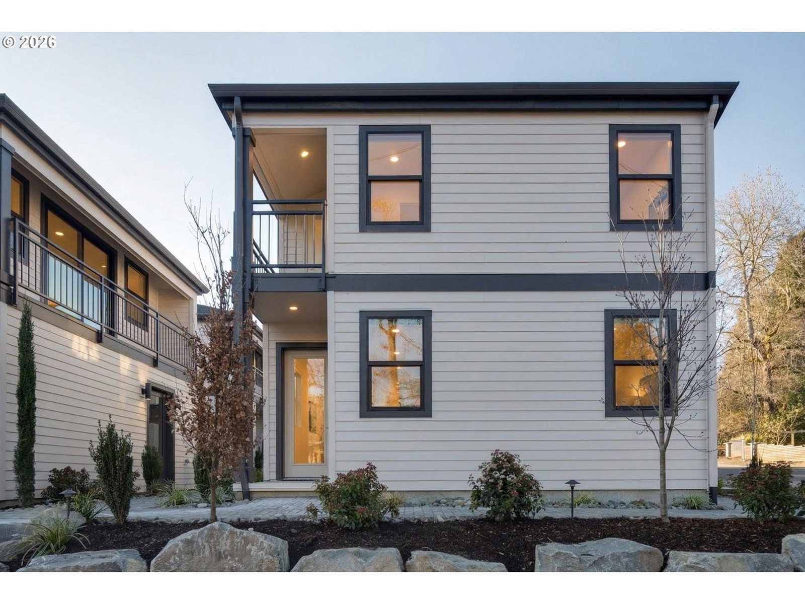 242 G AVE