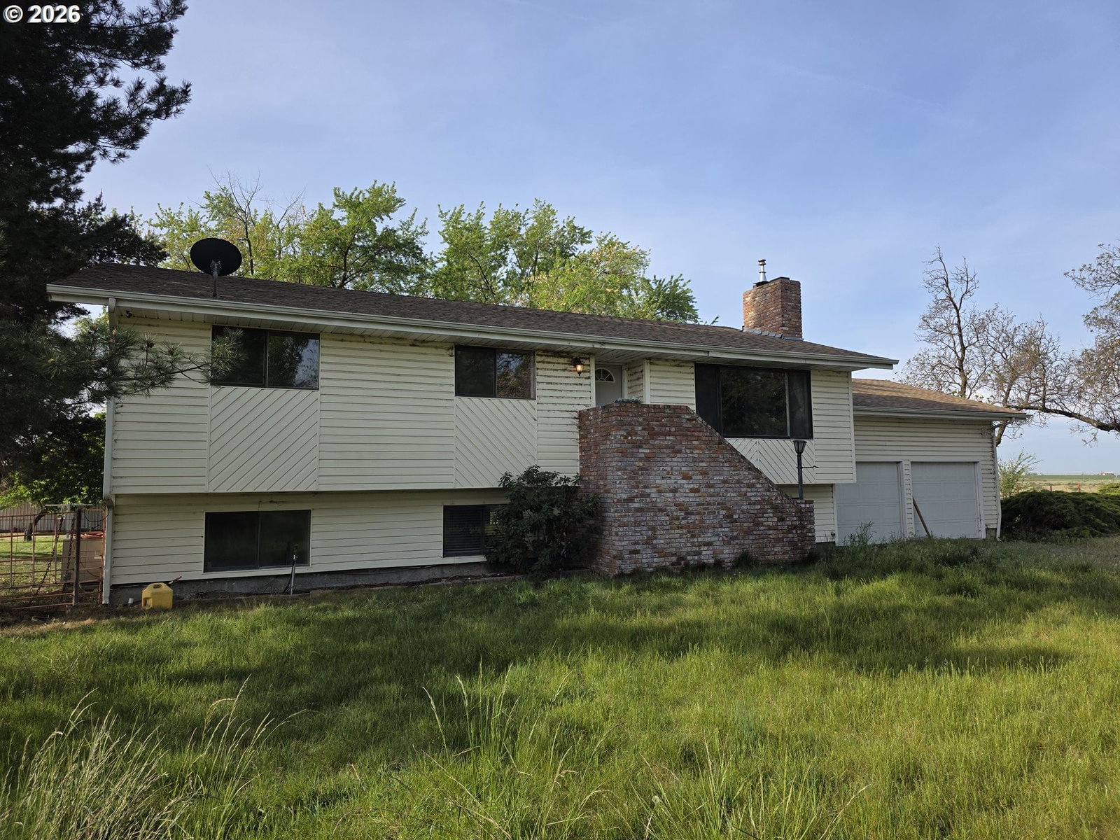 Primary listing photo, 81503 W EIGHTH RD, Irrigon, OR, 97844