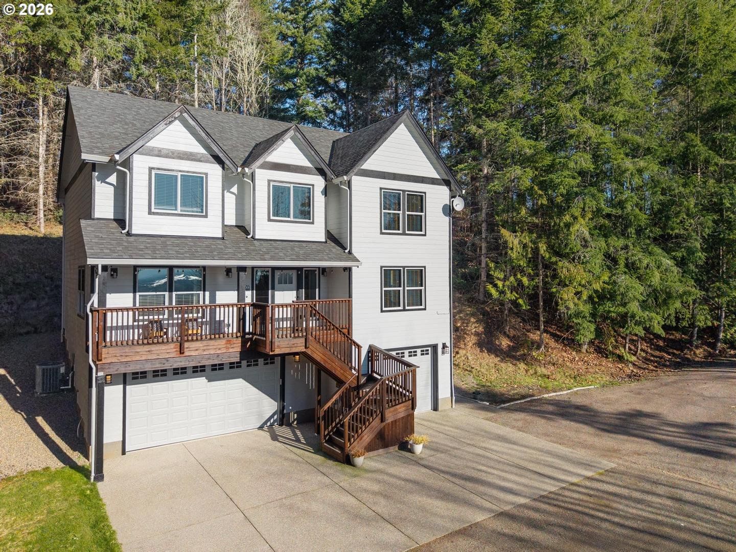 Listing photo 1 of 6