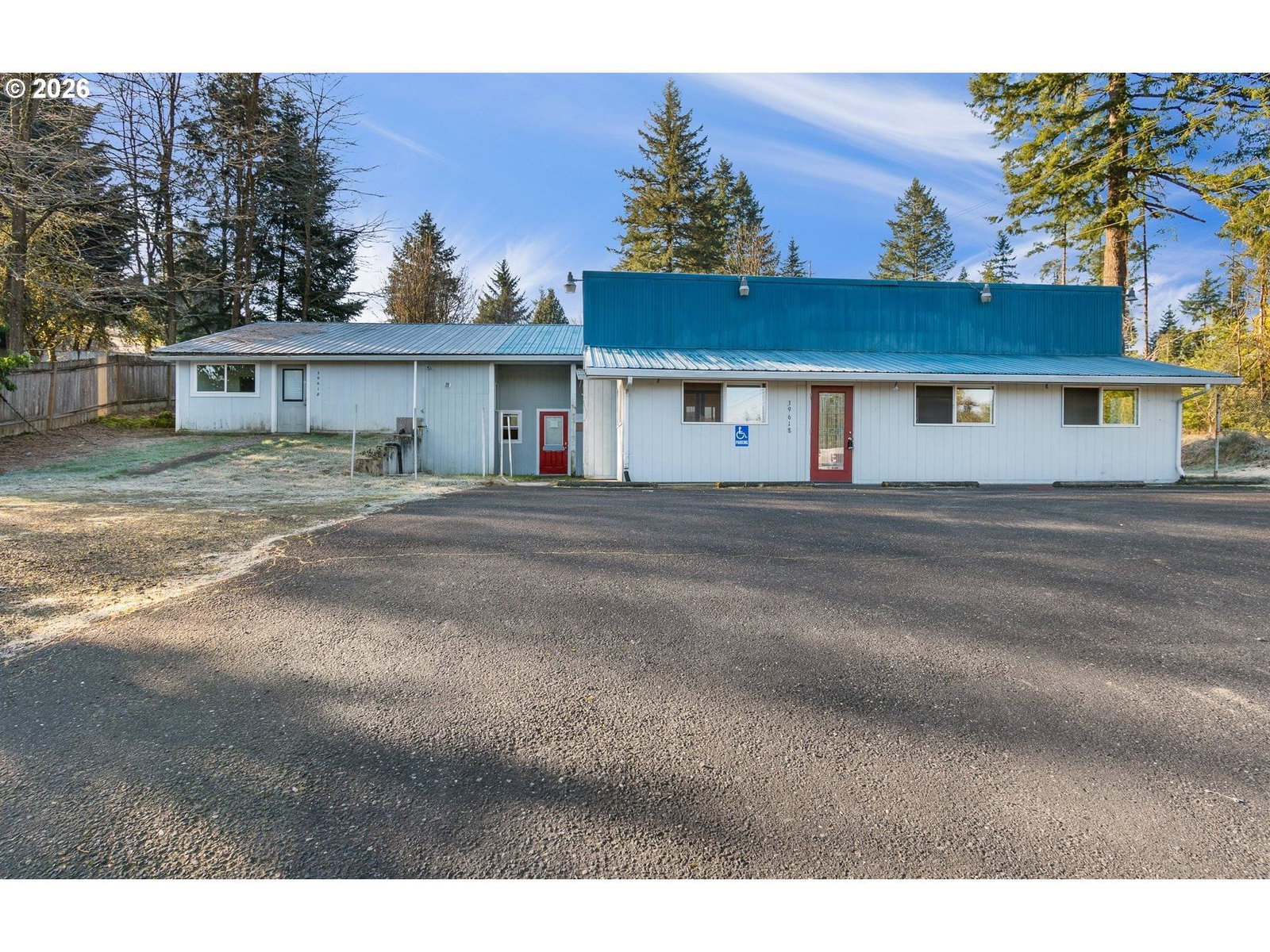Listing photo 1 of 6