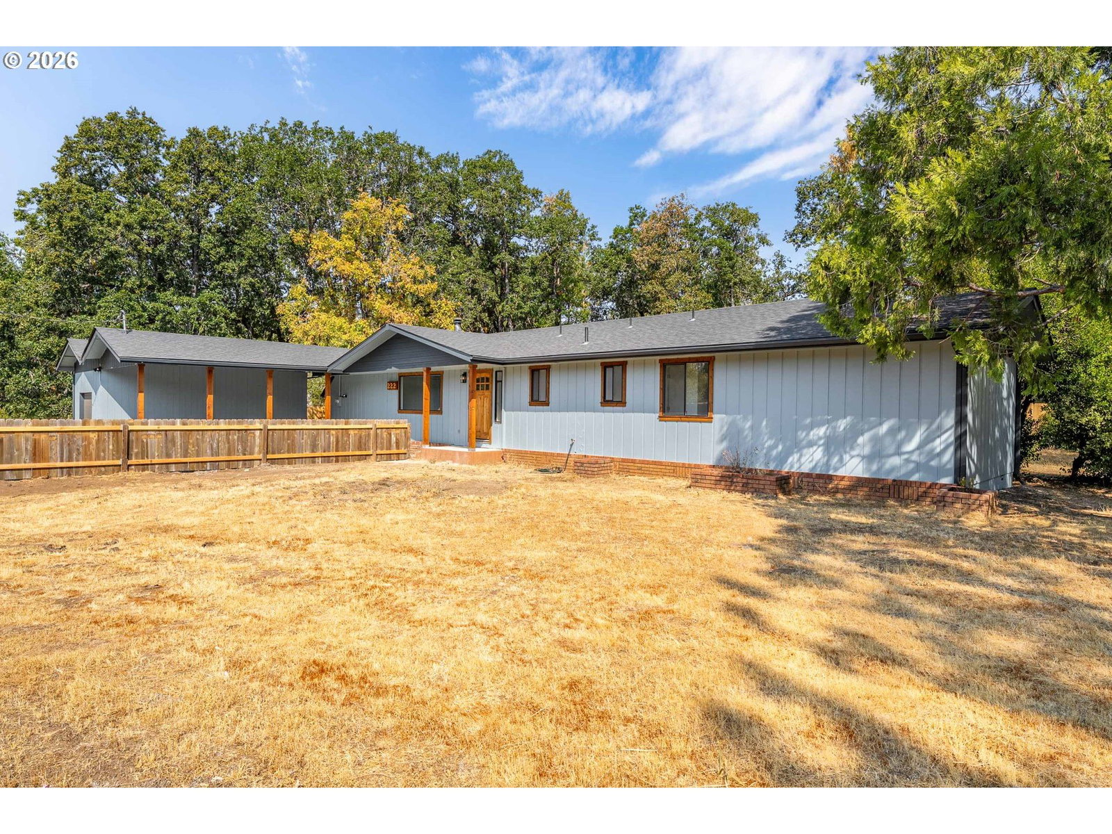 Listing photo 1 of 1