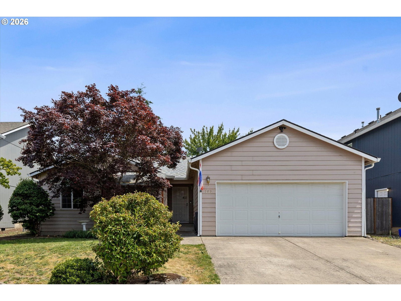 Listing photo 1 of 6