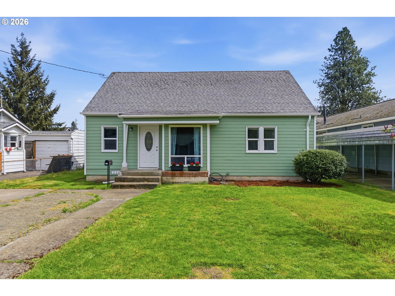 Primary listing photo, 416 NW 5TH AVE, Kelso, WA, 98626