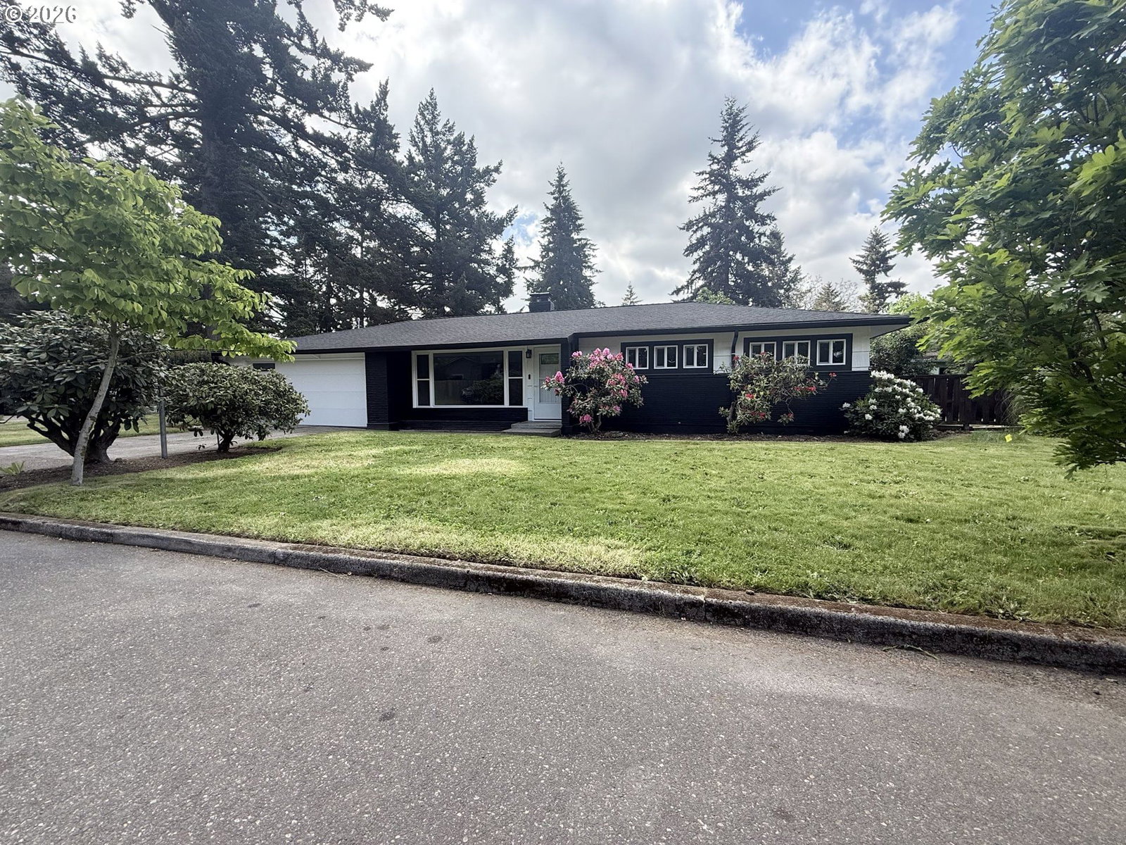 Primary listing photo, 11024 SE LONG ST, Portland, OR, 97266