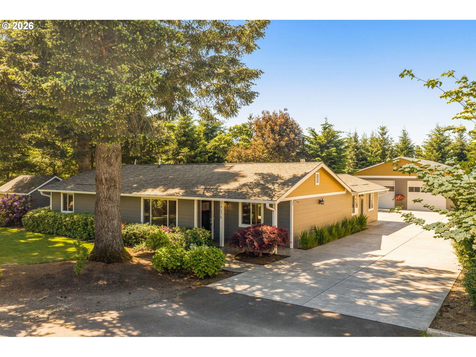 Primary listing photo, 19575 LELAND RD, Oregon City, OR, 97045