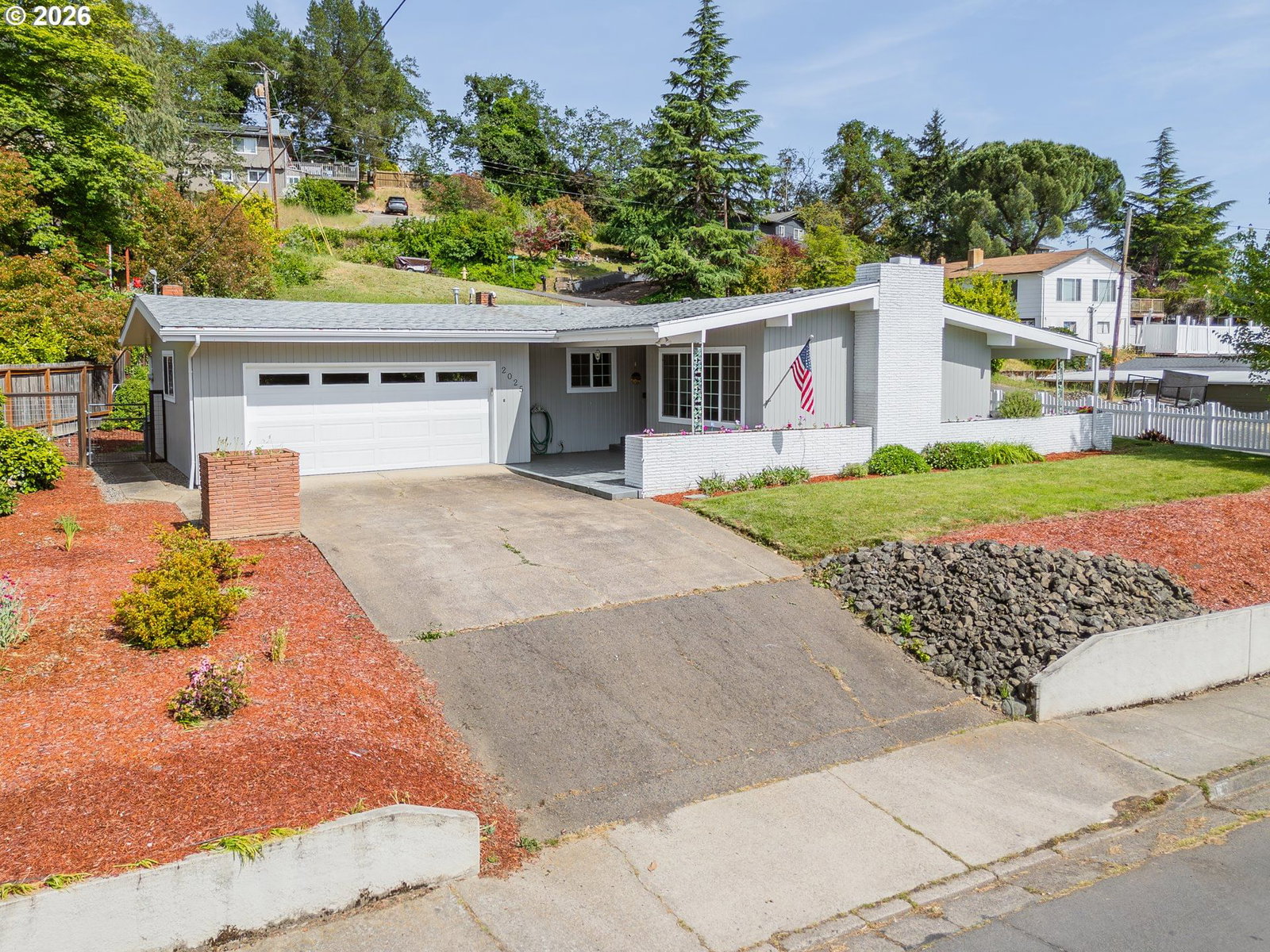 Primary listing photo, 2025 NW KLINE ST, Roseburg, OR, 97471