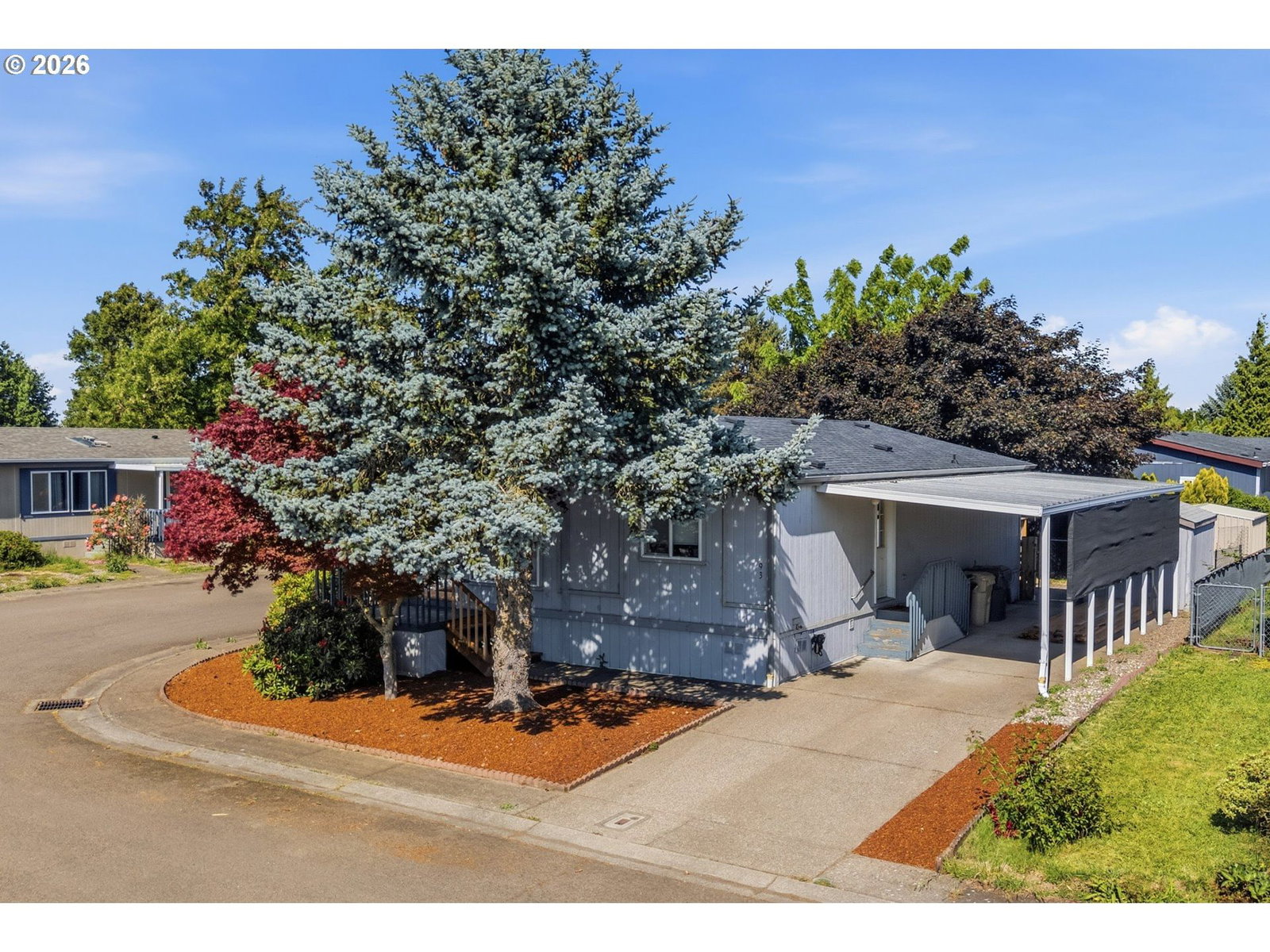 Listing photo 1 of 6