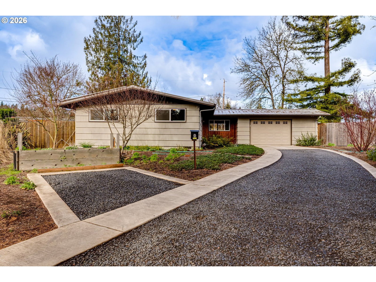 Primary listing photo, 555 STAFFORD CT, Eugene, OR, 97405