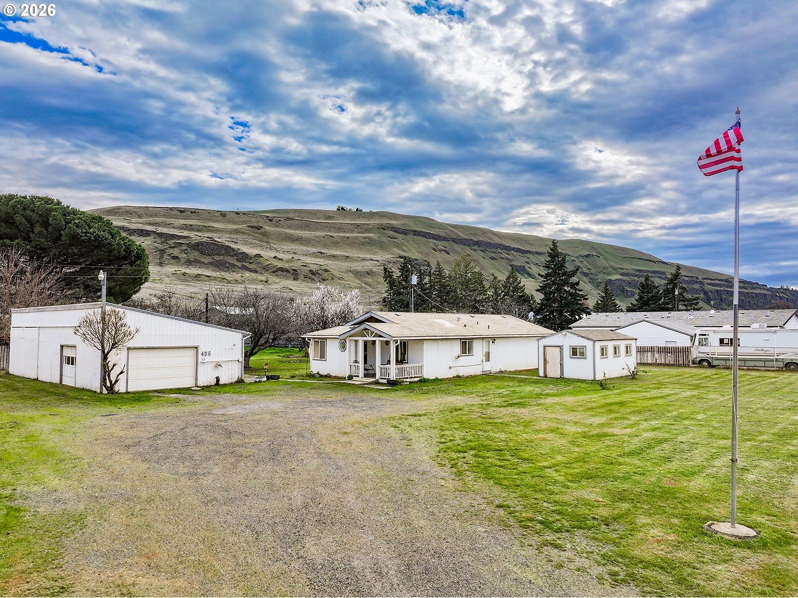 Primary listing photo, 406 FIRST ST, Rufus, OR, 97050