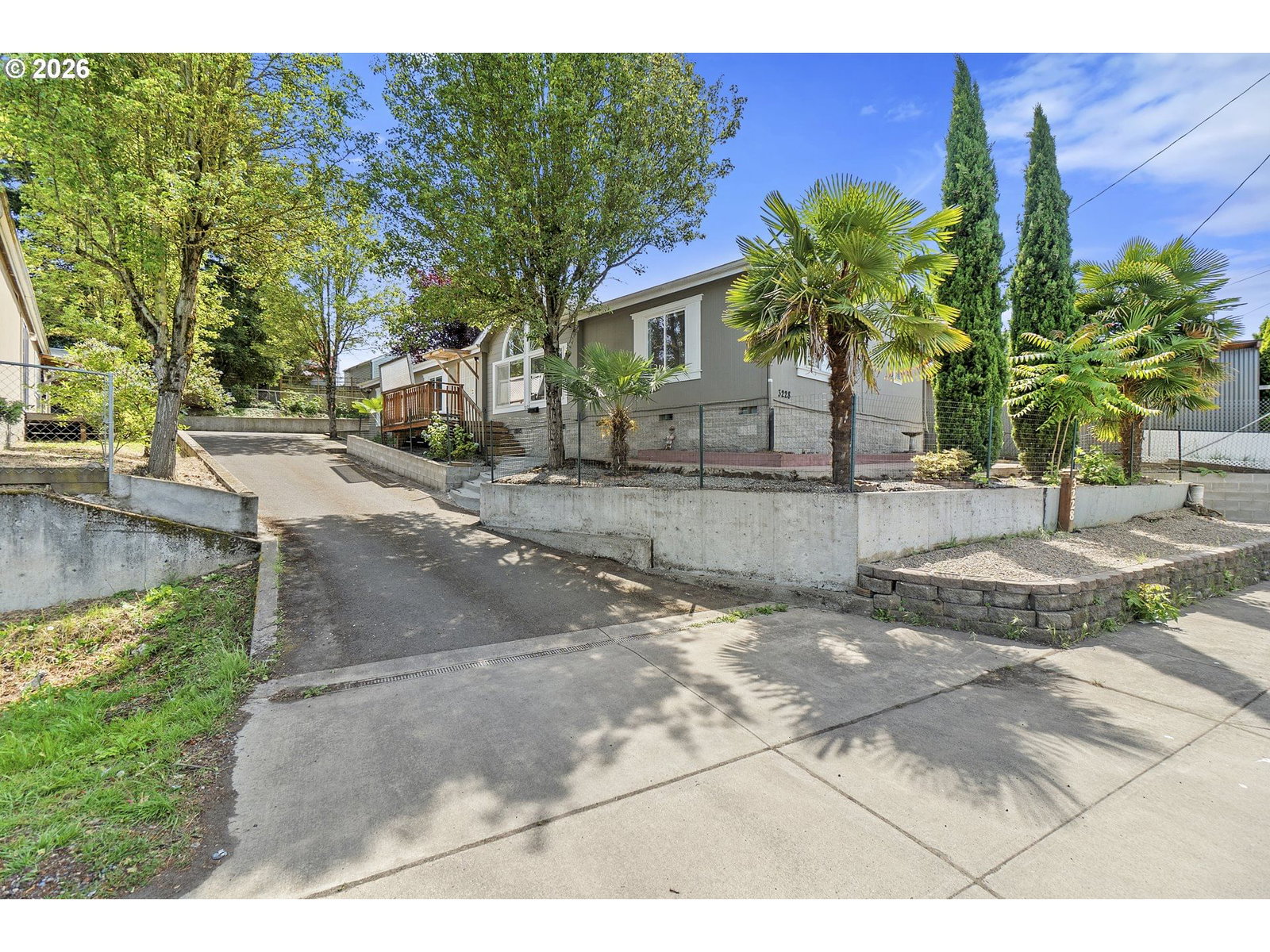 3228 NE LOMBARD ST