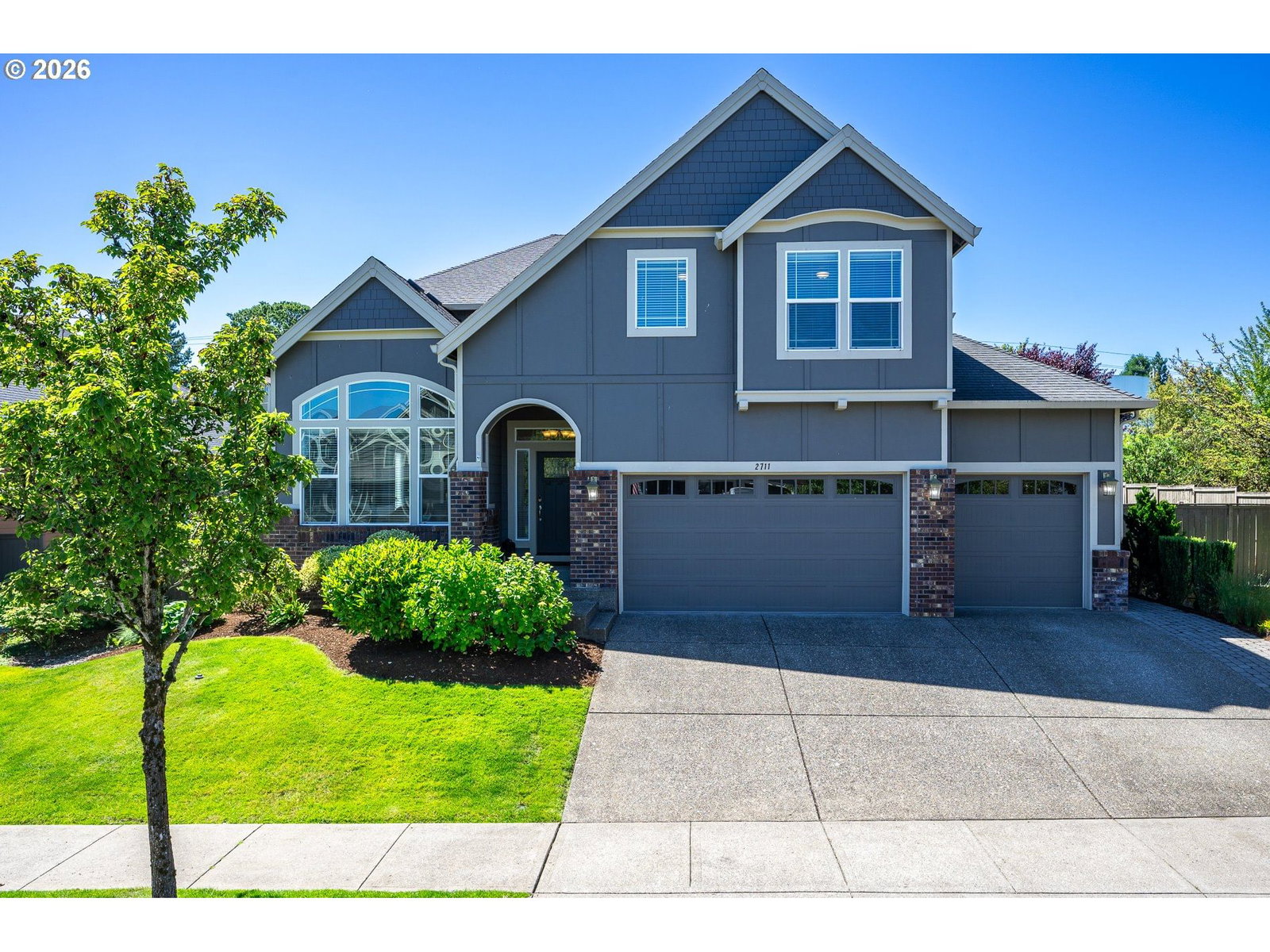 2711 NE 159TH CIR