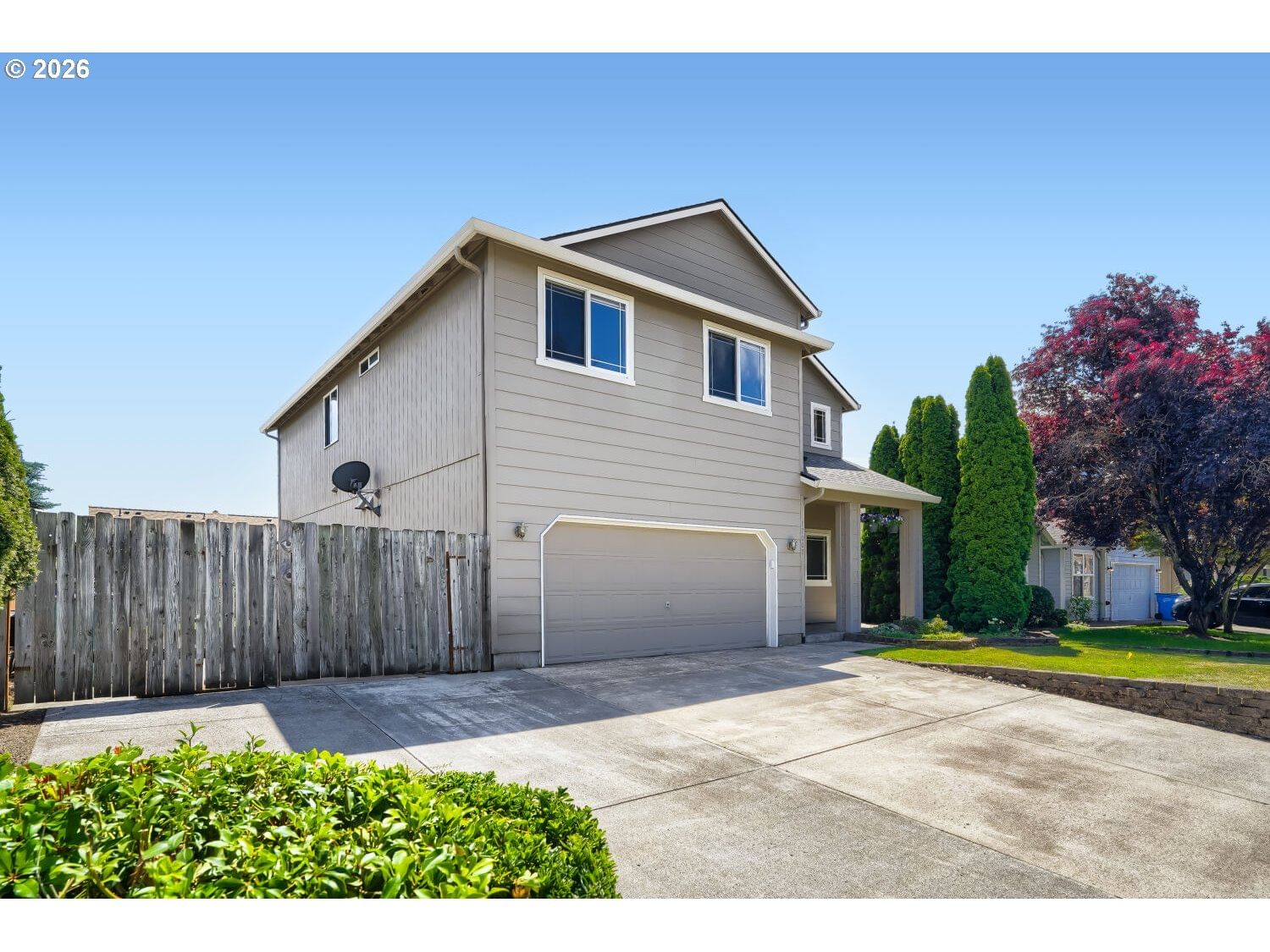 Listing photo 1 of 6