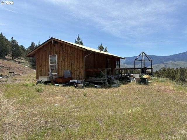 Listing photo 1 of 6