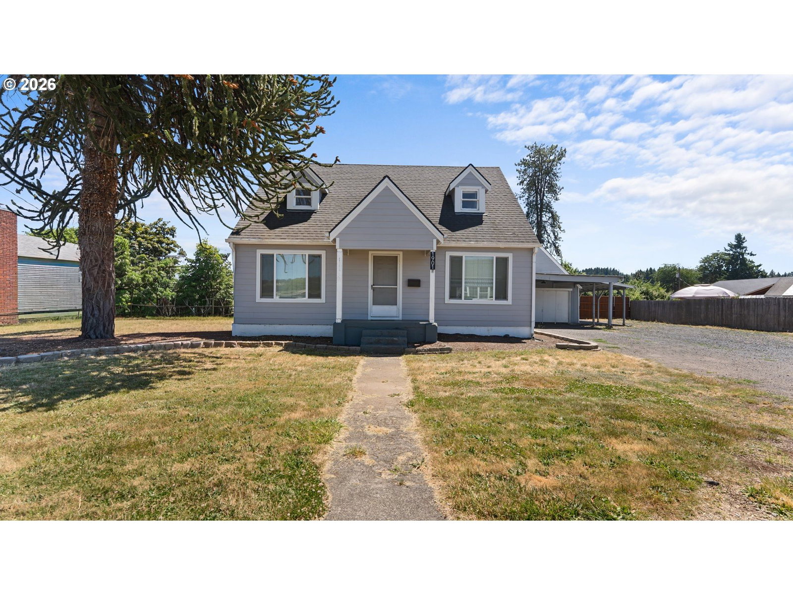 Listing photo 1 of 6