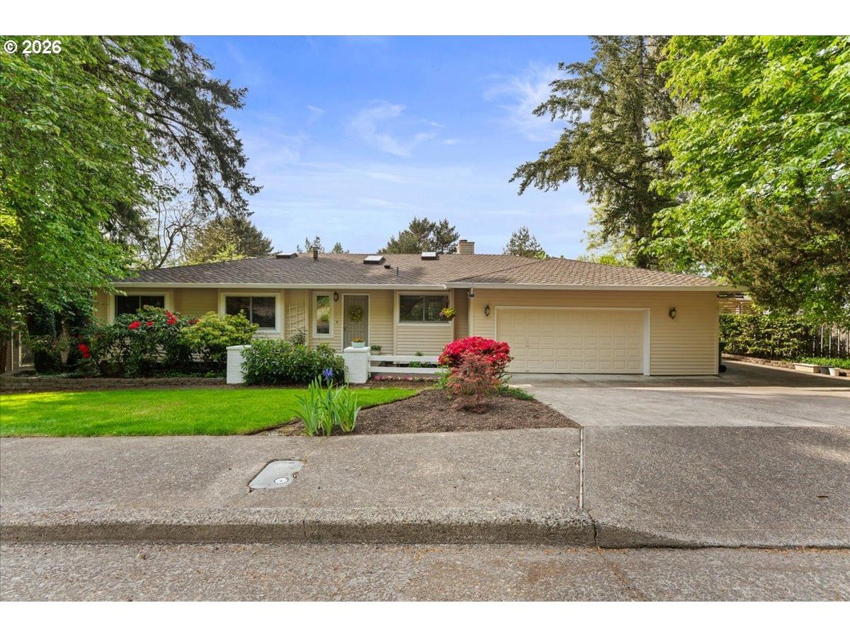 Primary listing photo, 29 WESTRIDGE DR, Lake Oswego, OR, 97034