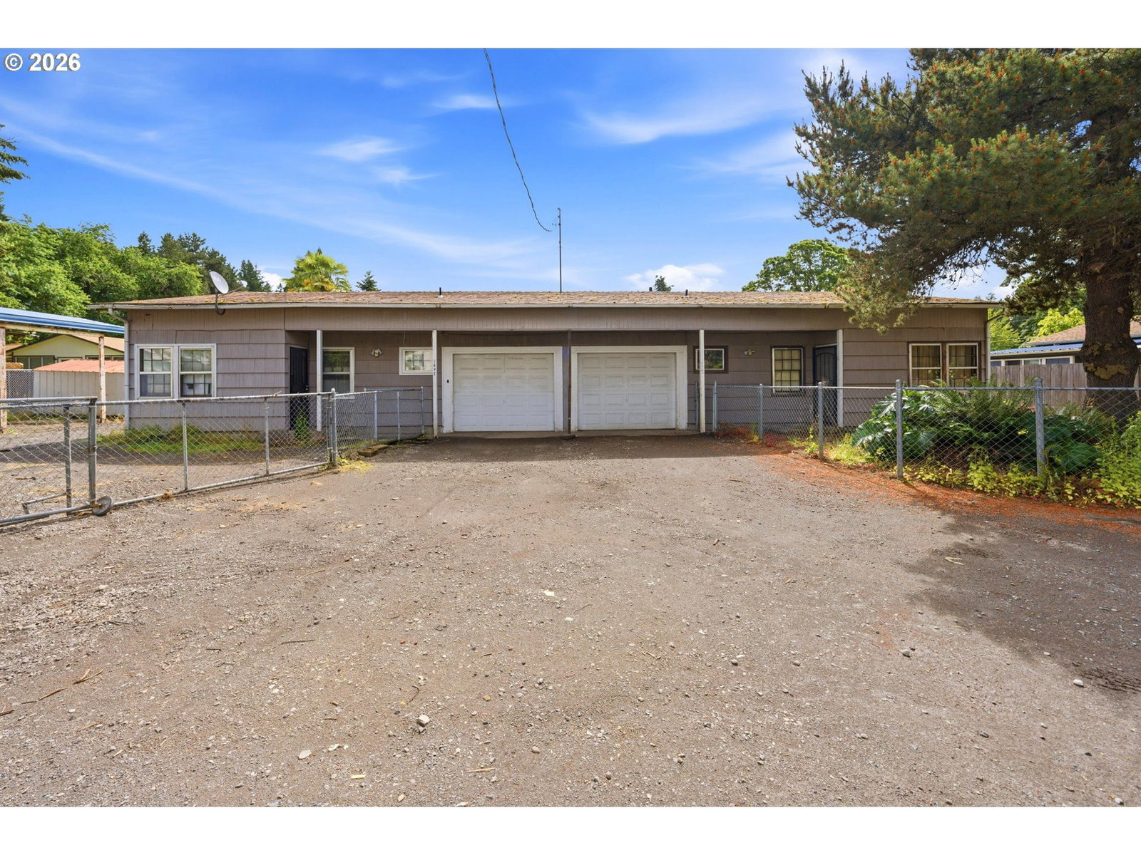 Listing photo 1 of 6