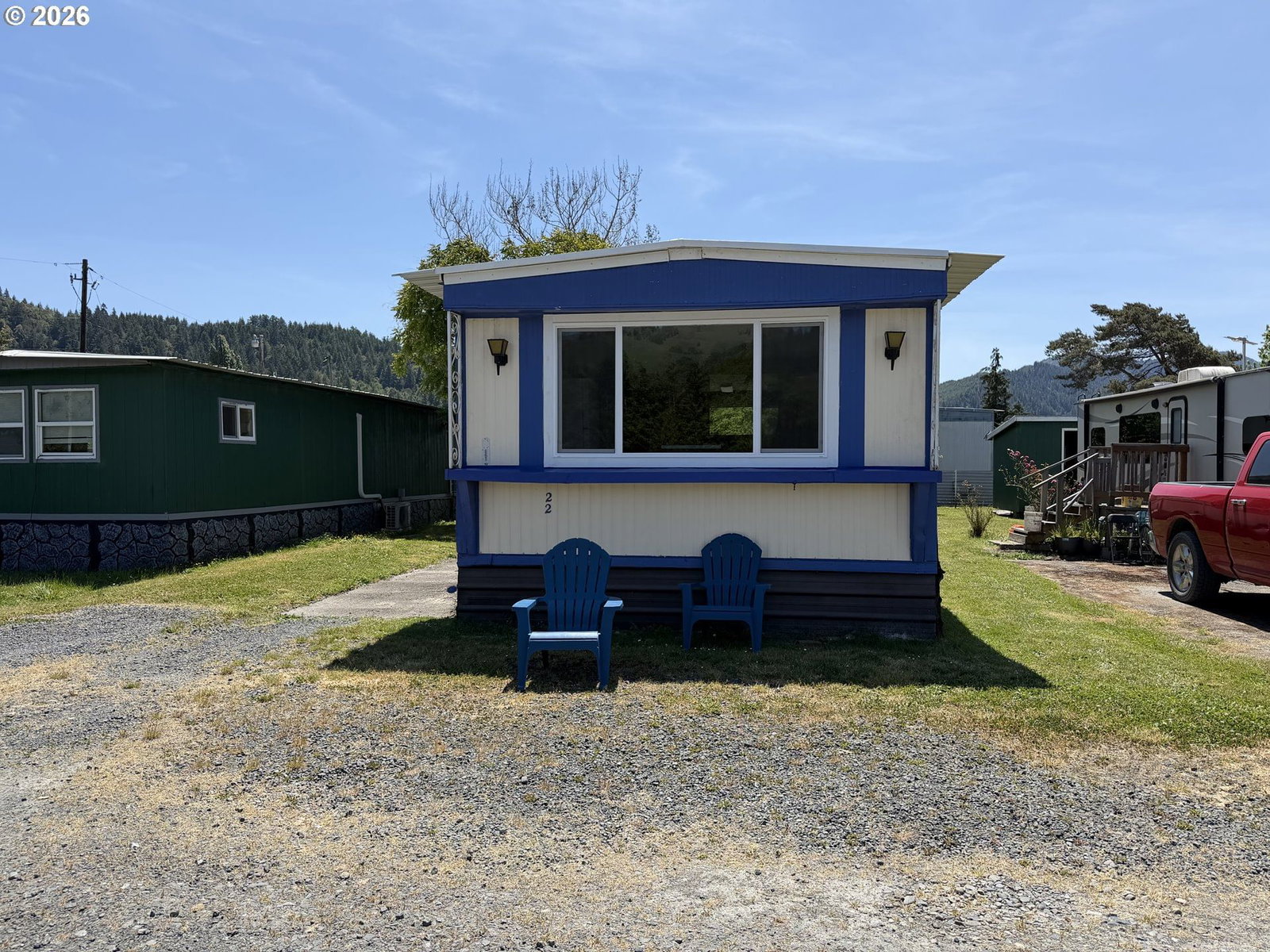 Listing photo 1 of 6