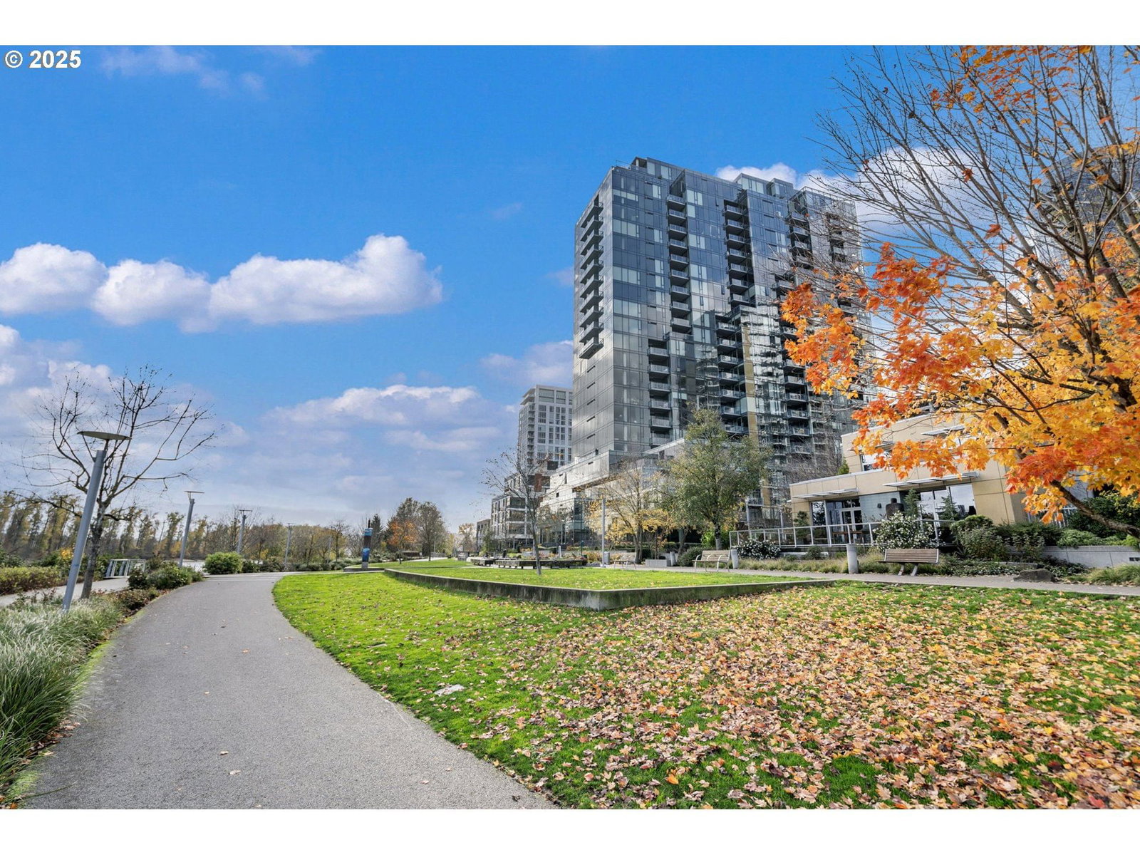Primary listing photo, 841 S GAINES ST #1704, Portland, OR, 97239