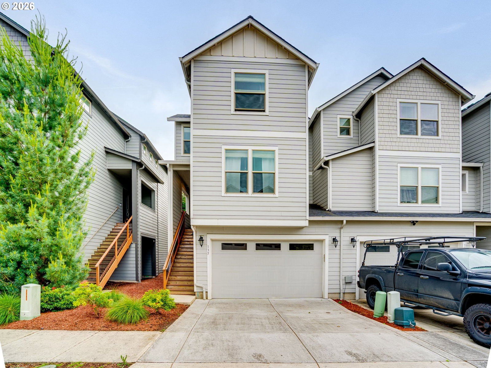 135 LOGANBERRY CT