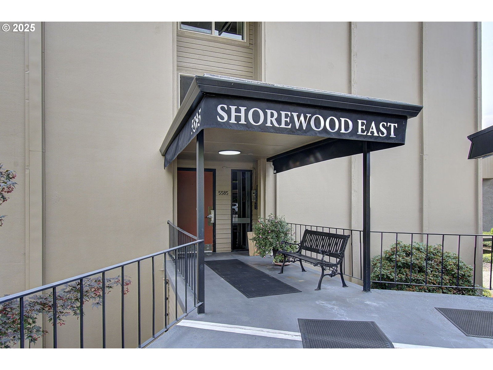 Primary listing photo, 5585 E EVERGREEN BLVD #5203, Vancouver, WA, 98661