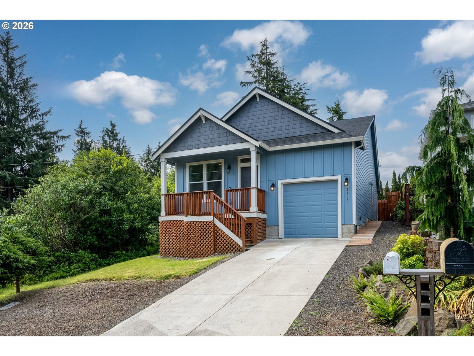 Listing photo 1 of 6
