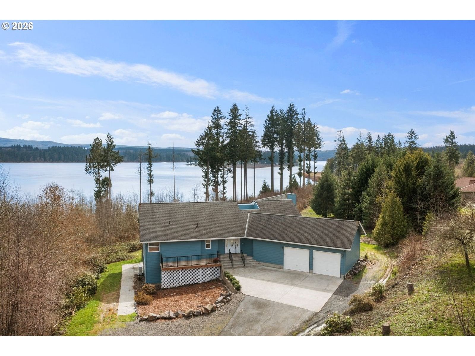 211 BASSWOOD DR