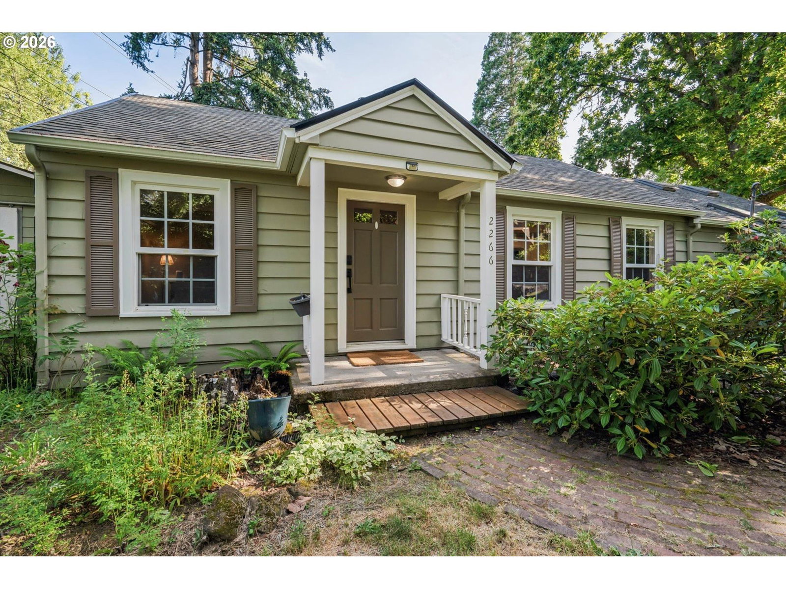 Primary listing photo, 2266 SE TORBANK RD, Milwaukie, OR, 97222
